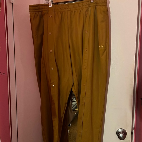 IVY PARK TRACK PANT NEVER WORN - Picture 1 of 1